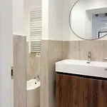 Quadrilocale In Via Chiaravagna Апартаменты *