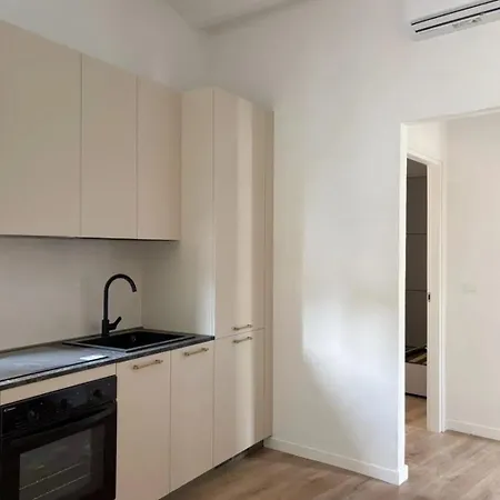 Appartement Quadrilocale In Via Chiaravagna Gênes