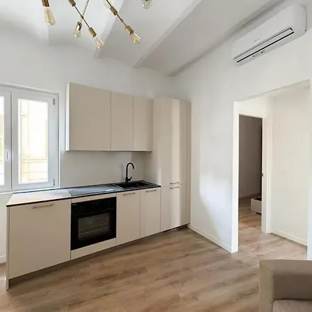 Quadrilocale In Via Chiaravagna Appartement